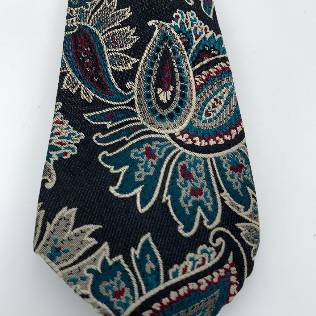 Nwt- Bullock's Club Room 100% Silk Tie
